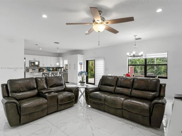 13190 SW 224th St, Miami FL 33170