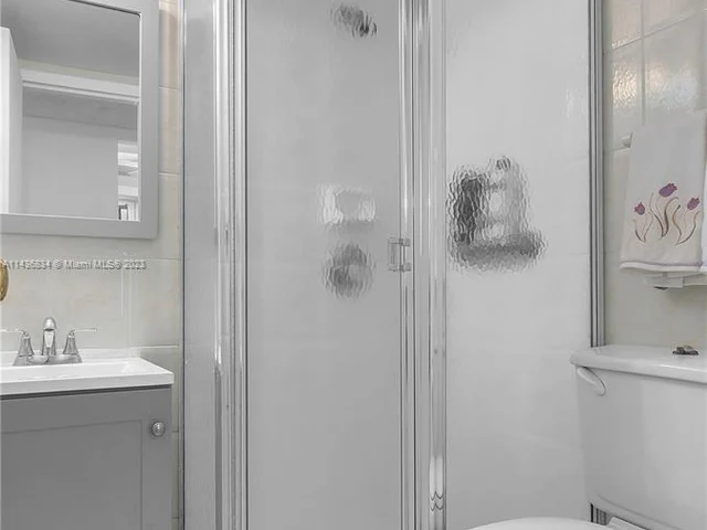 2655 Collins Ave # 905, Miami Beach FL 33140