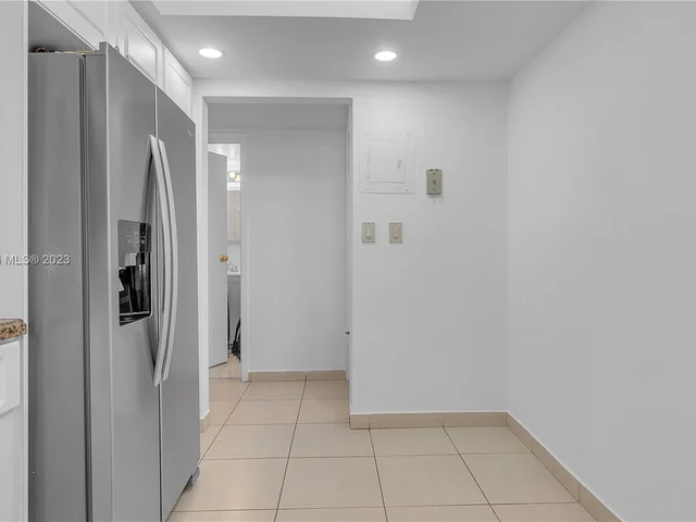 2655 Collins Ave # 905, Miami Beach FL 33140