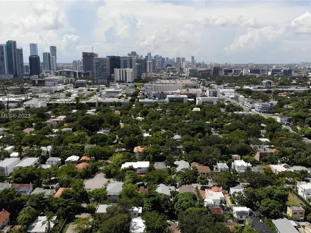 73 NE 48th St, Miami FL 33137