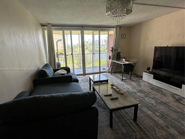 1750 NE 191st St # 1, Miami FL 33179