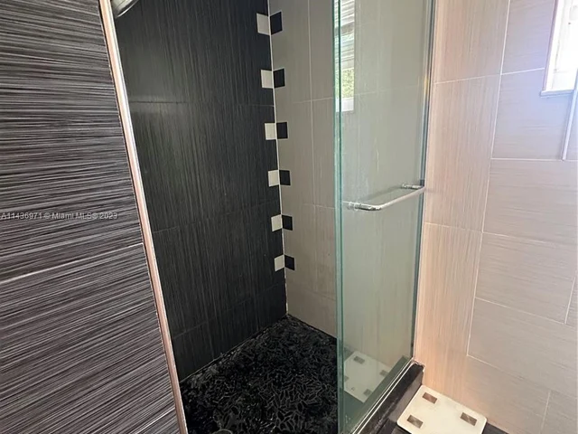 1750 NE 191st St # 1, Miami FL 33179