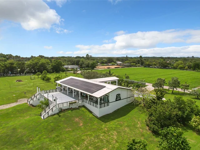 19870 SW 190th St, Miami FL 33187