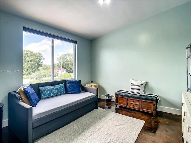 19870 SW 190th St, Miami FL 33187