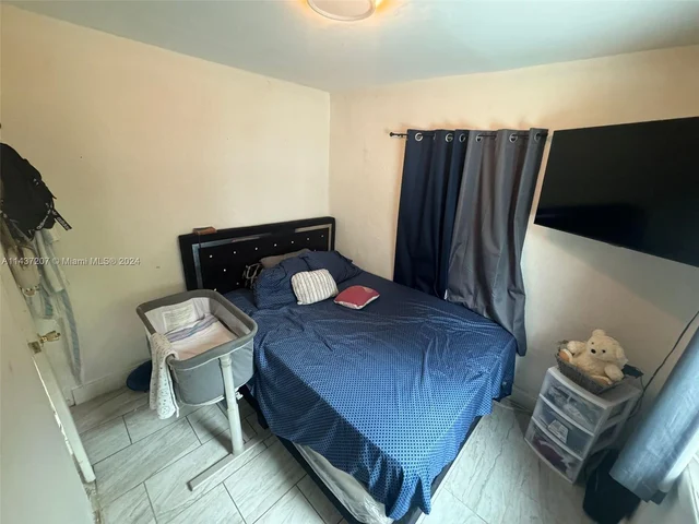 2356 NW 55th Ter, Miami FL 33142