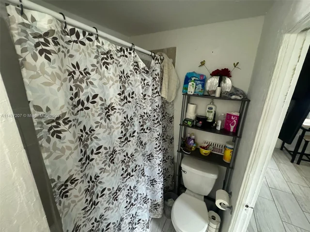 2356 NW 55th Ter, Miami FL 33142