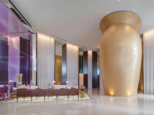 450 Alton Rd # 3008, Miami Beach FL 33139