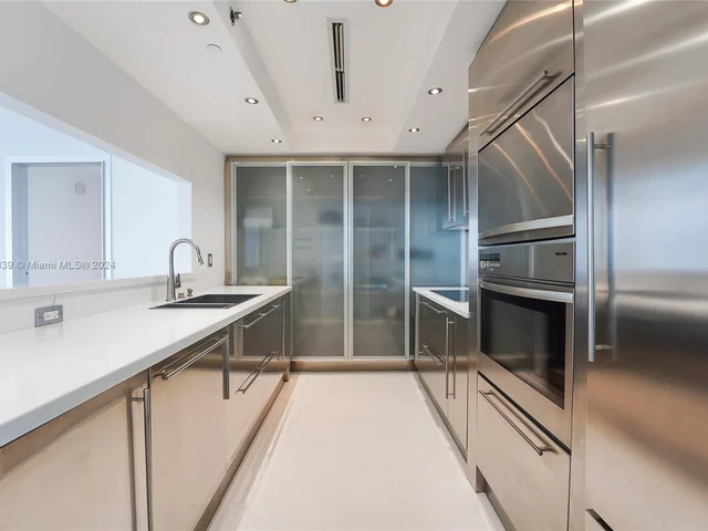 450 Alton Rd # 3401, Miami Beach FL 33139