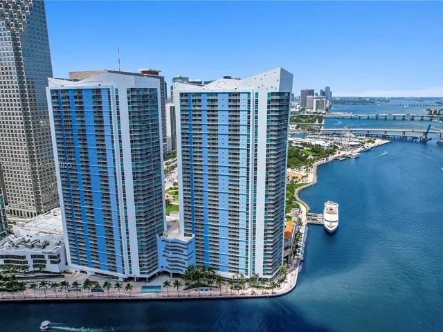 335 S Biscayne Blvd # 2312, Miami FL 33131
