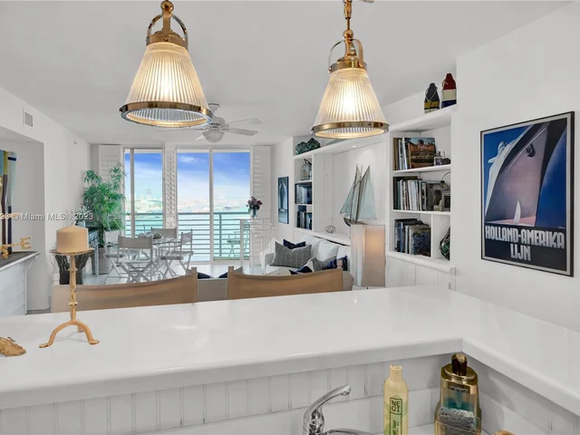 335 S Biscayne Blvd # 2312, Miami FL 33131