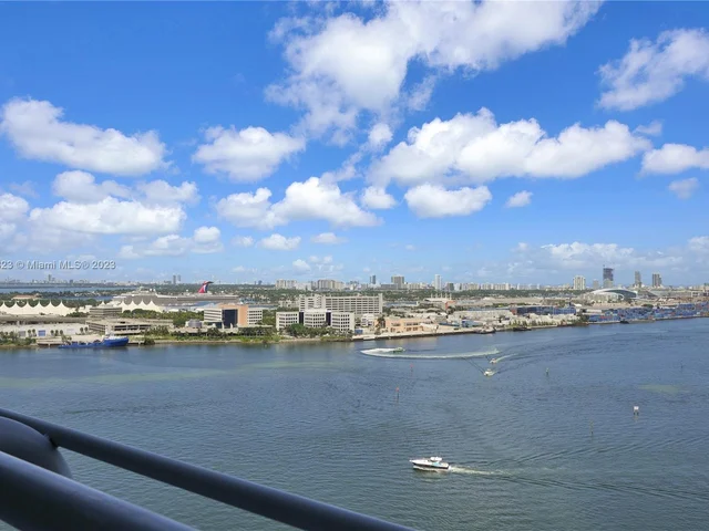 335 S Biscayne Blvd # 2312, Miami FL 33131