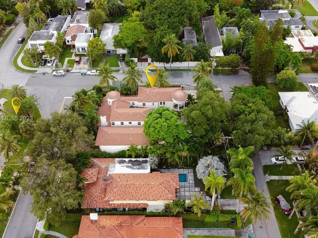 1051 NE 89th St, Miami FL 33138