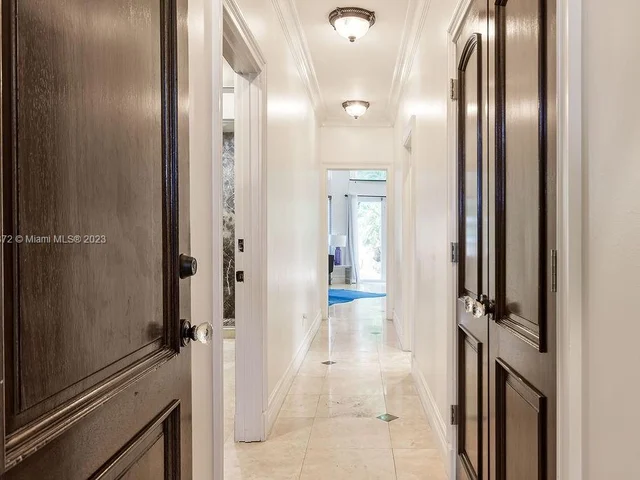 1051 NE 89th St, Miami FL 33138