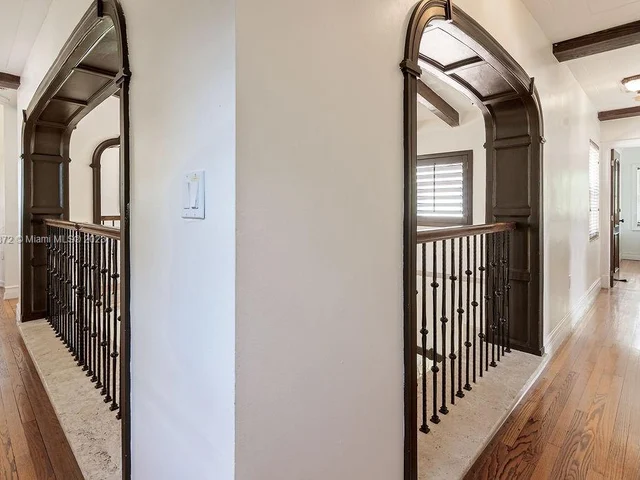 1051 NE 89th St, Miami FL 33138