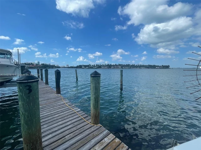 900 Bay Dr # 810, Miami Beach FL 33141