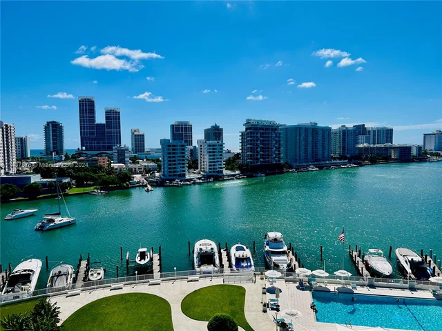 900 Bay Dr # 810, Miami Beach FL 33141