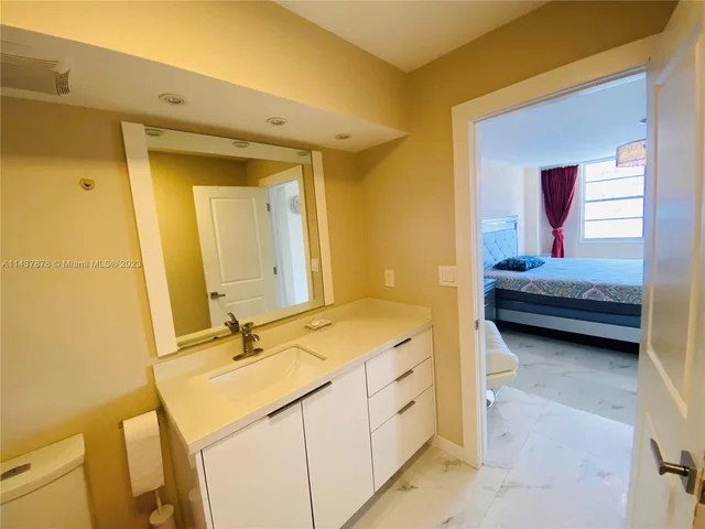 251 174th St # 1809, Sunny Isles Beach FL 33160