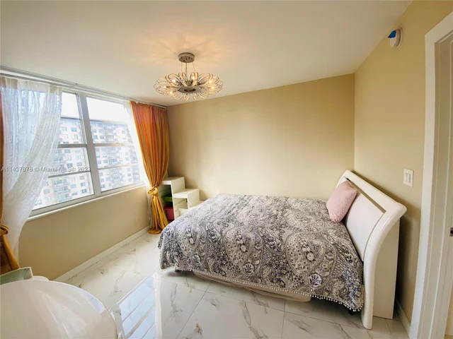 251 174th St # 1809, Sunny Isles Beach FL 33160