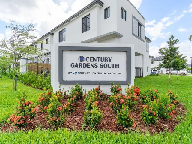 13663 SW 158th Ave, Miami FL 33196