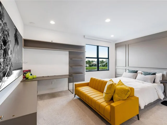 8853 New River Falls Rd, Boca Raton FL 33496