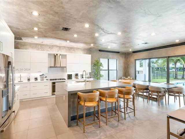 8853 New River Falls Rd, Boca Raton FL 33496