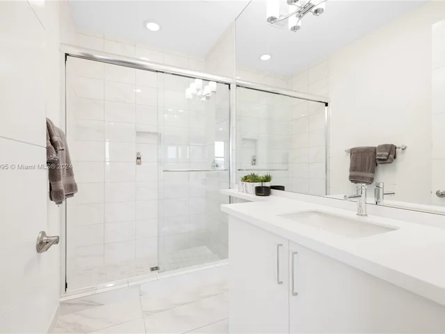 8853 New River Falls Rd, Boca Raton FL 33496