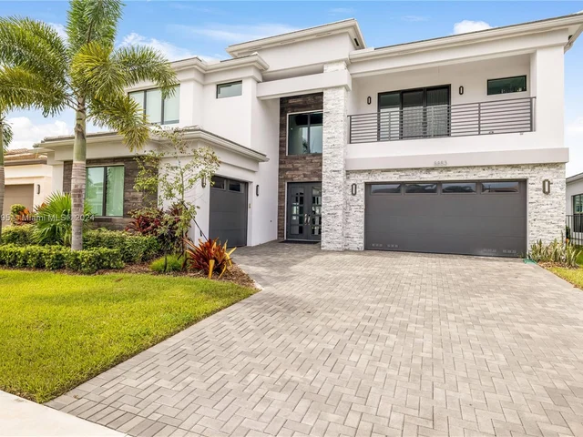 8853 New River Falls Rd, Boca Raton FL 33496
