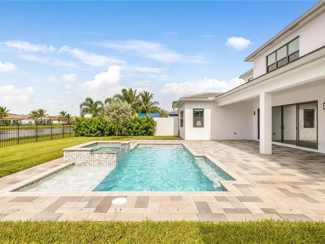 8853 New River Falls Rd, Boca Raton FL 33496