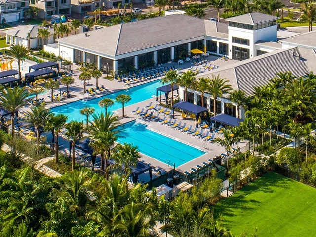 8853 New River Falls Rd, Boca Raton FL 33496