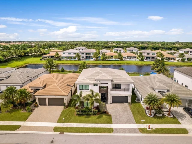 8853 New River Falls Rd, Boca Raton FL 33496