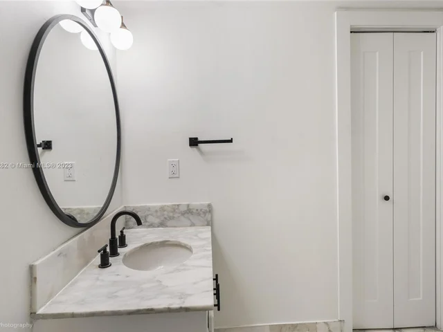 9801 Collins Ave # 19V, Bal Harbour FL 33154