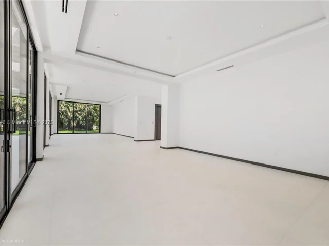 8000 SW 62nd Ct, Miami FL 33143