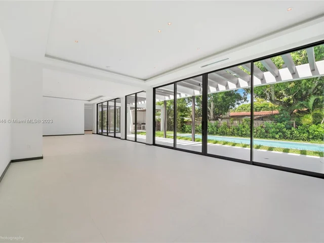 8000 SW 62nd Ct, Miami FL 33143