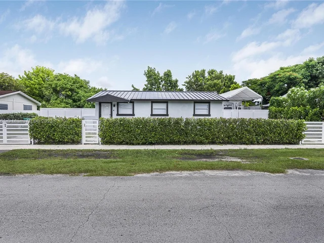 11321 SW 203rd Ter, Miami FL 33189