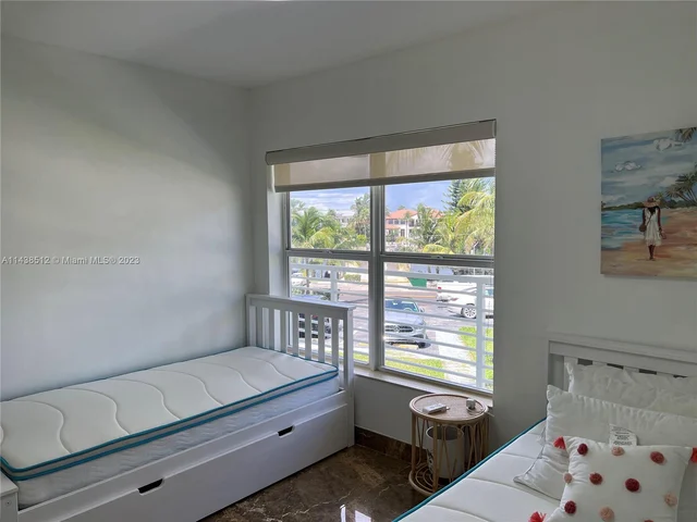 1041 Hillsboro Mile # 5, Hillsboro Beach FL 33062