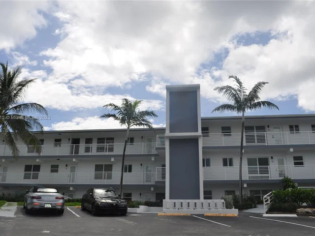 1041 Hillsboro Mile # 5, Hillsboro Beach FL 33062