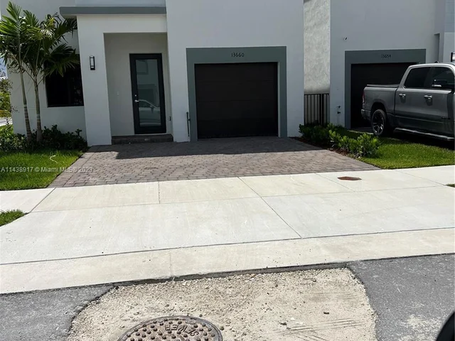 13660 SW 158th Ave # 7, Miami FL 33196