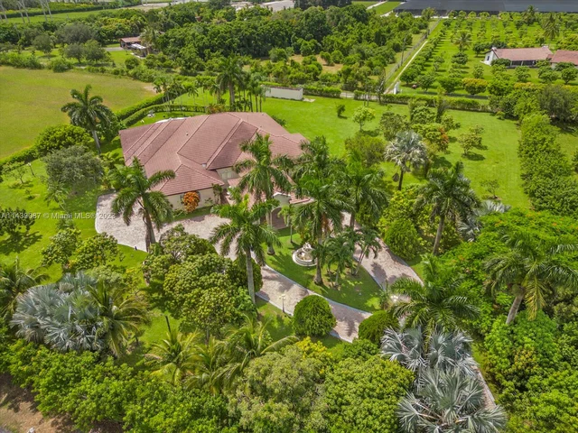 20571 SW 140th Ave, Miami FL 33177