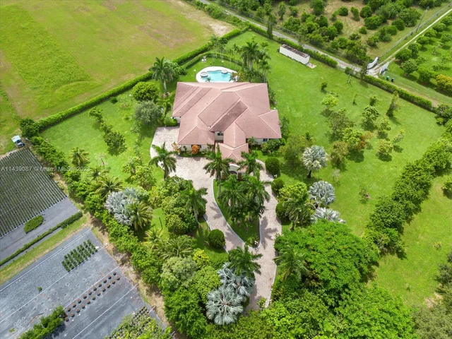 20571 SW 140th Ave, Miami FL 33177