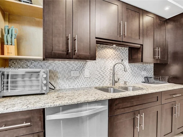 1201 S Ocean Dr # 406S, Hollywood FL 33019