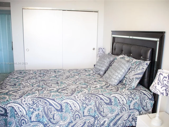 6301 Collins Ave # 807, Miami Beach FL 33141