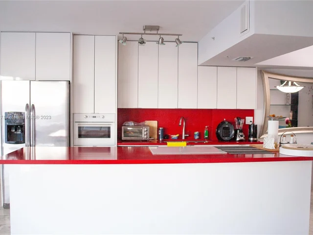 6301 Collins Ave # 807, Miami Beach FL 33141