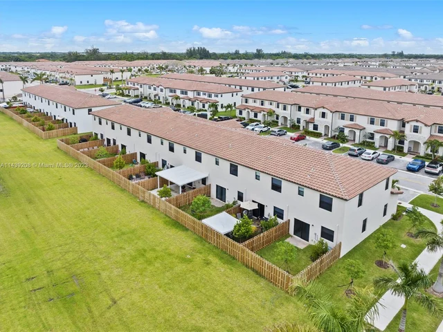 11804 SW 247th Terrace # 11804, Miami FL 33032