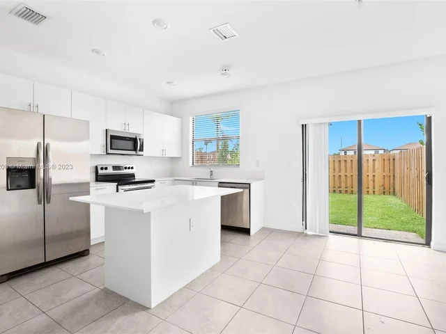 11804 SW 247th Terrace # 11804, Miami FL 33032