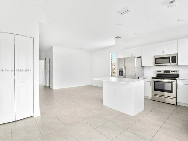 11804 SW 247th Terrace # 11804, Miami FL 33032