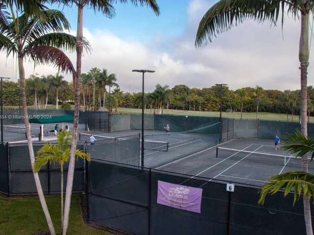 5163 NW 106th Ave, Doral FL 33178