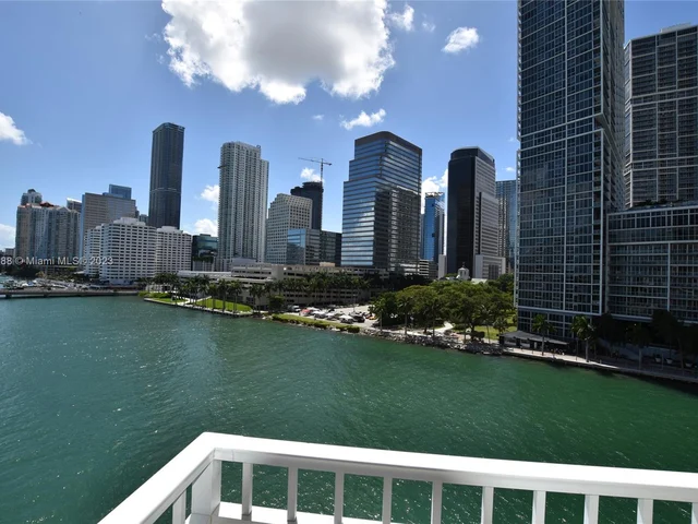 801 Brickell Key Blvd # 701, Miami FL 33131