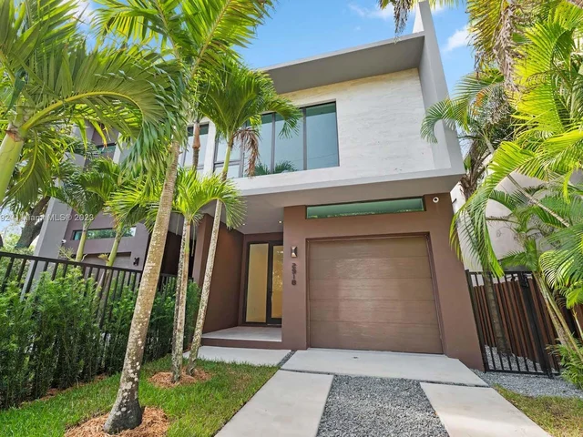 2918 Jackson Ave # 2918, Miami FL 33133