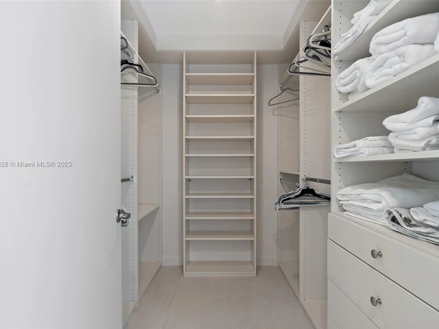 15901 Collins Ave # 1601, Sunny Isles Beach FL 33160