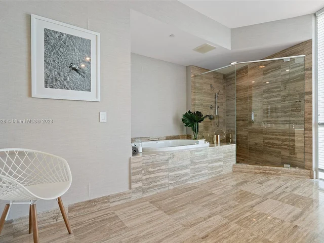 15901 Collins Ave # 1601, Sunny Isles Beach FL 33160